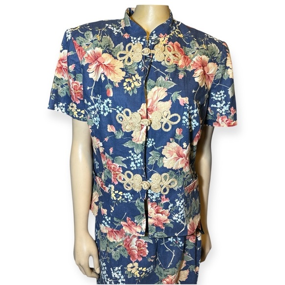 Vintage 80’s Donna Morgan women’s , timeless floral 2 piece skirt suit size 12 - Picture 4 of 16